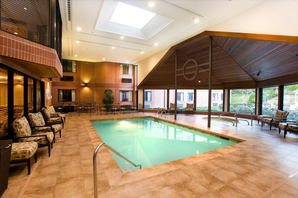 Ann Arbor Regent Hotel And Suites מראה חיצוני תמונה